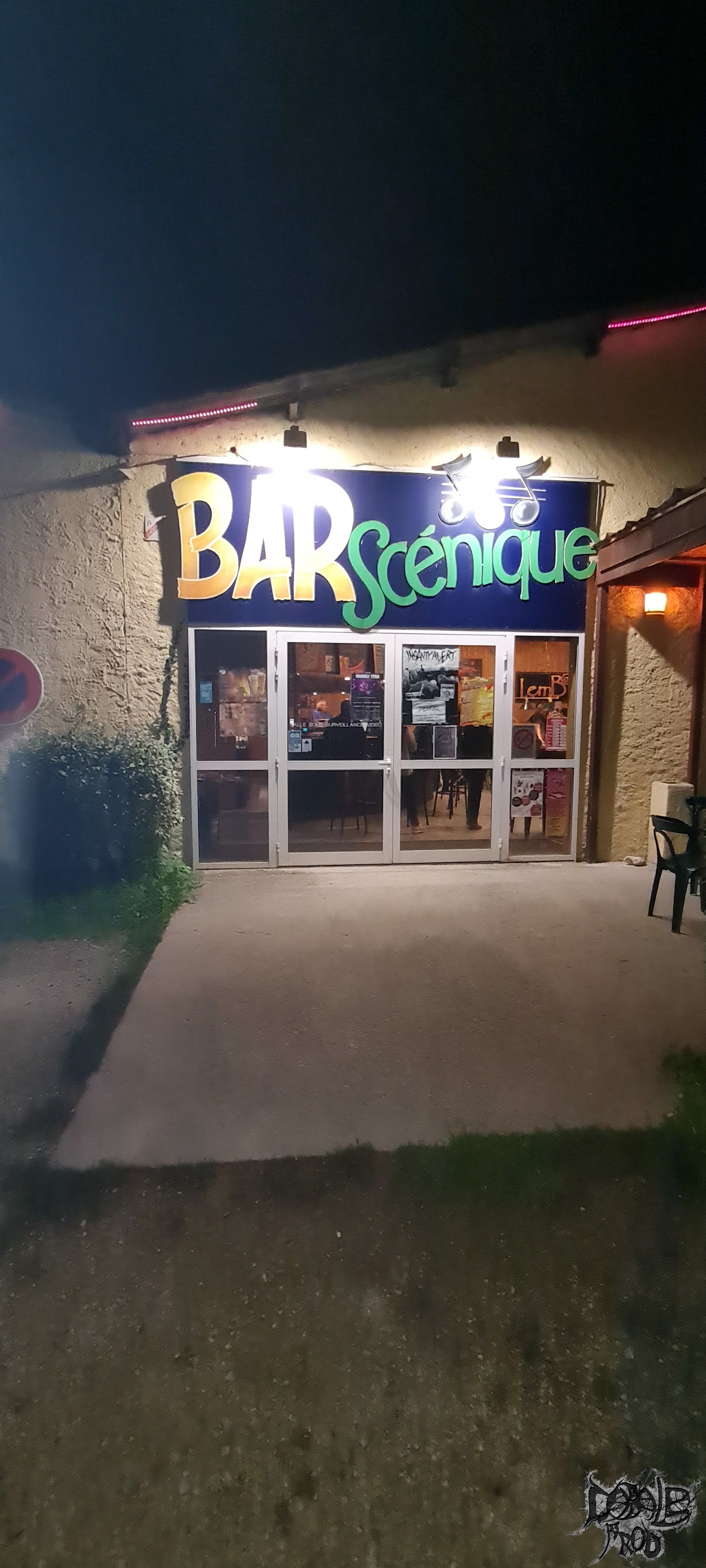Lembarzique Café.jpg (798 KB)