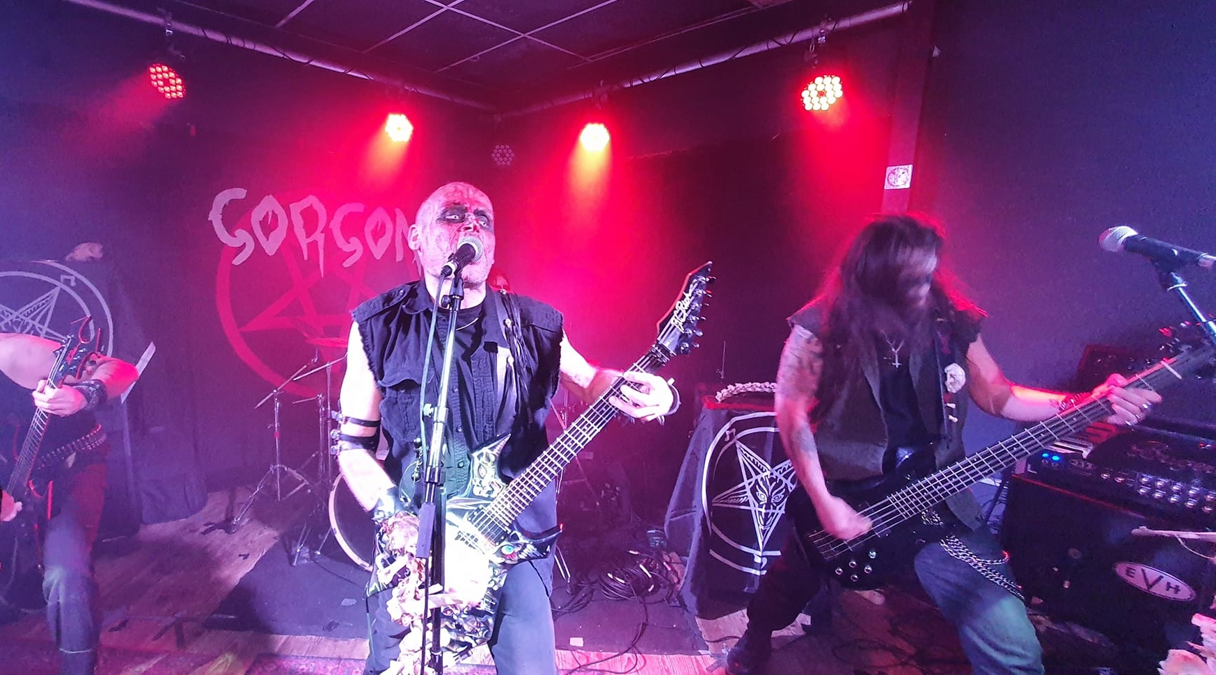 Photo live GORGON (6).jpg (899 KB)