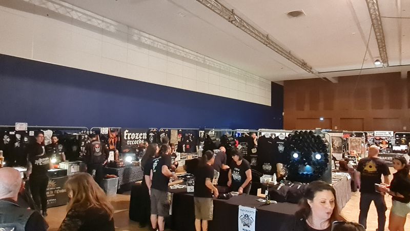 MERCH 2.jpg (92 KB)