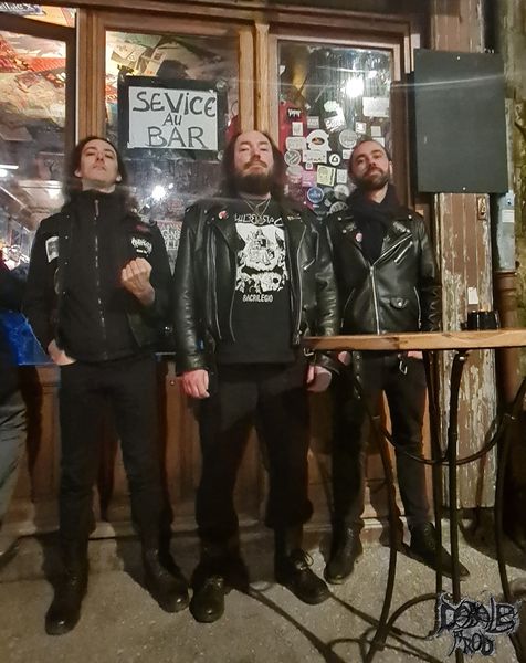Manzer band.jpg (66 KB)