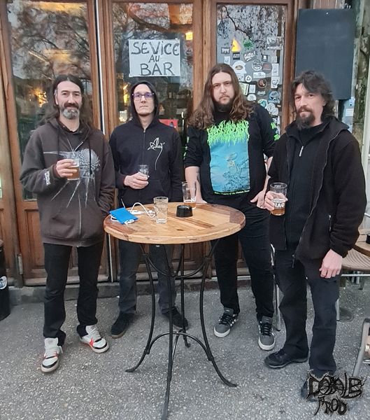 VayroN band.jpg (88 KB)