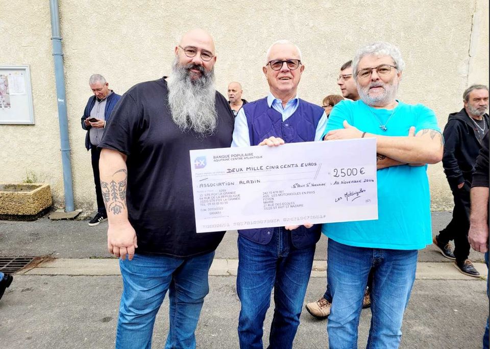 remise chèque motorigoles 2024.JPG (142 KB)