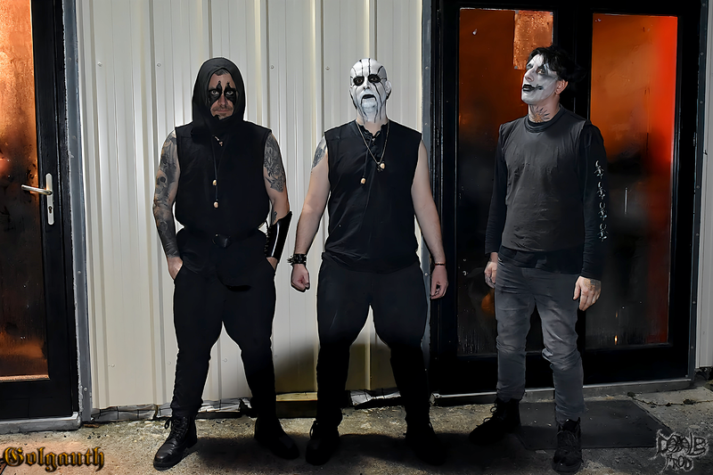 Le Coven du Carroir band.png (595 KB)