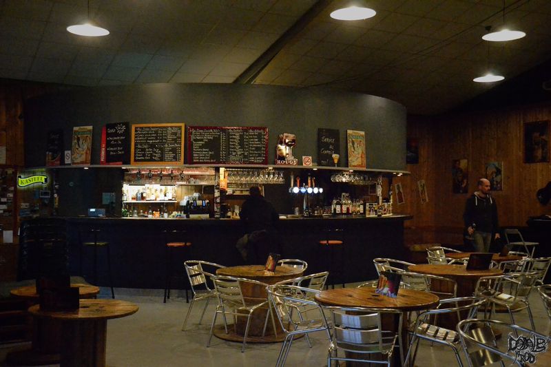 BAR 2.jpg (71 KB)