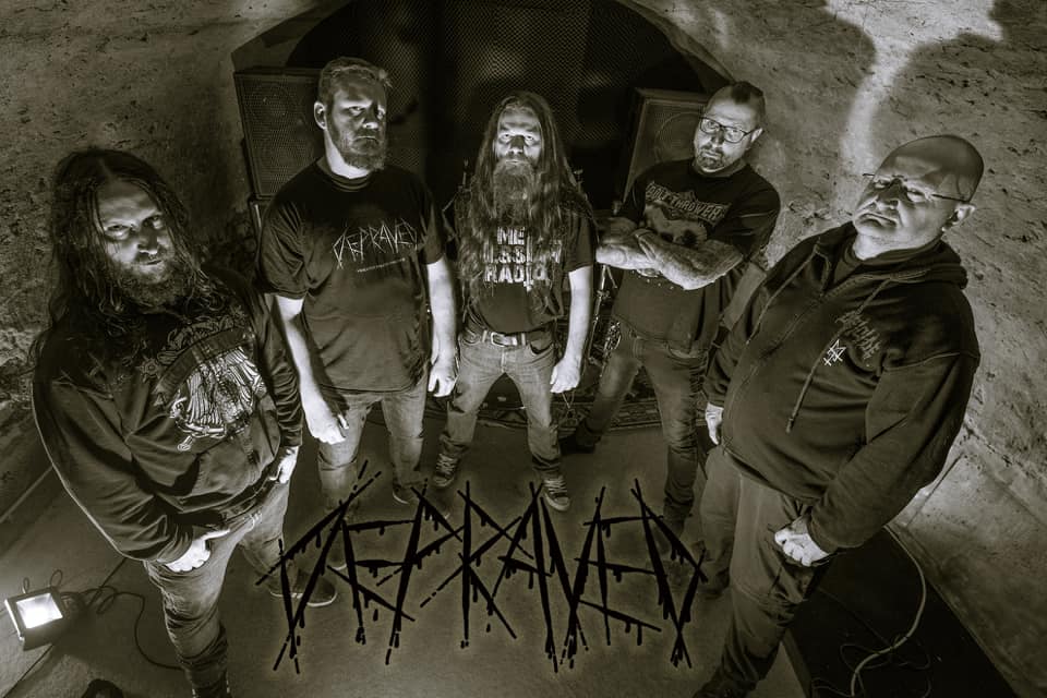 DEPRAVED PHOTO.jpg (75 KB)