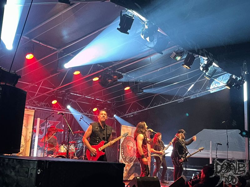 RIOT V1.jpg (138 KB)